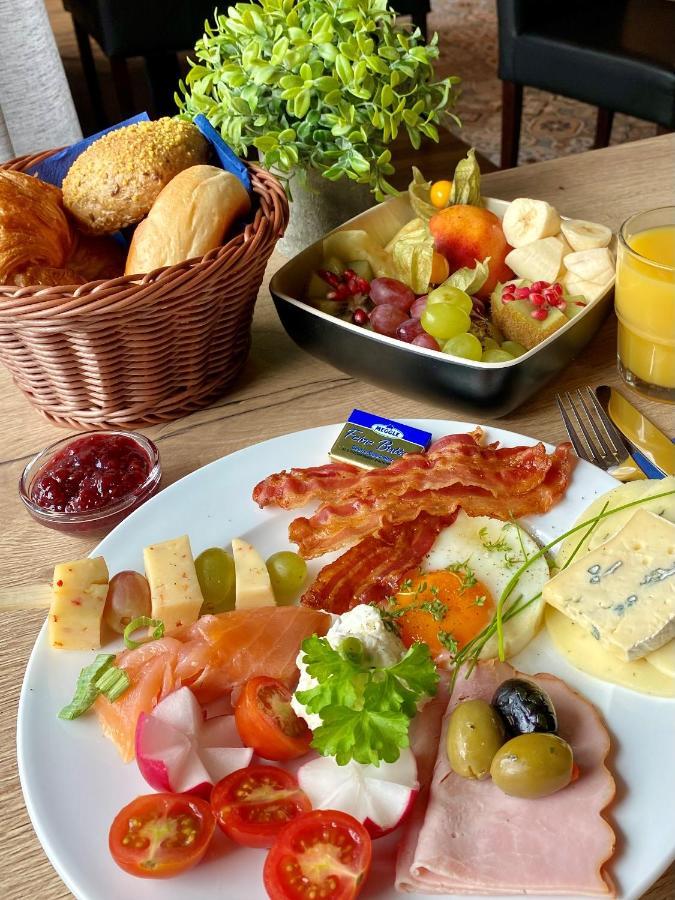 Burgau Hotel Sonnenhof 외부 사진